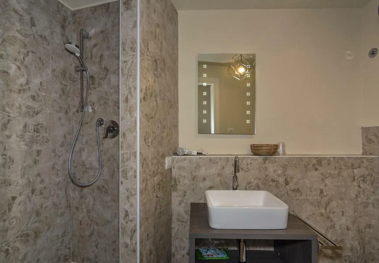 Garibaldi B&B Pisa 3*,  Italy